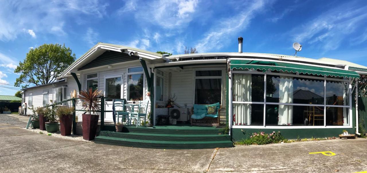 Studious Village Christchurch Exterior photo