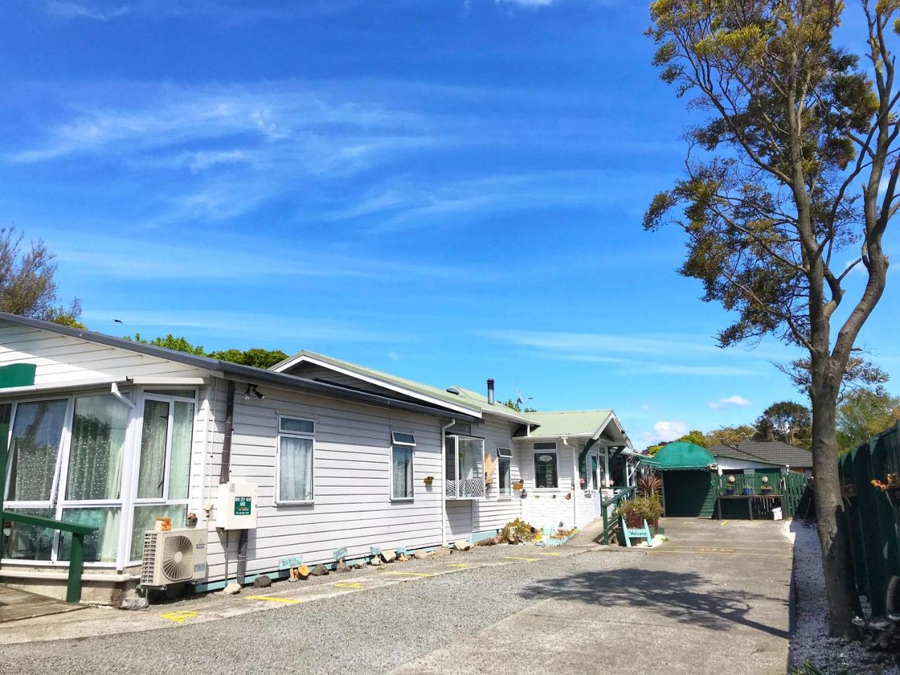 Studious Village Christchurch Exterior photo