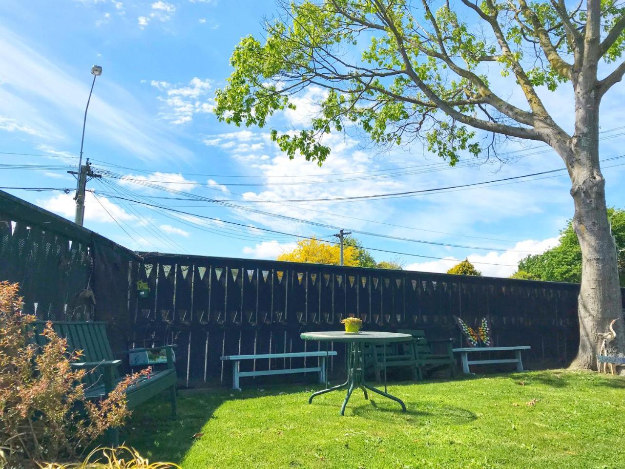 Studious Village Christchurch Exterior photo